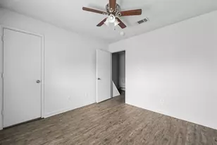 4921 Miller Ave, Fort Worth, TX 76119 - Photo 13