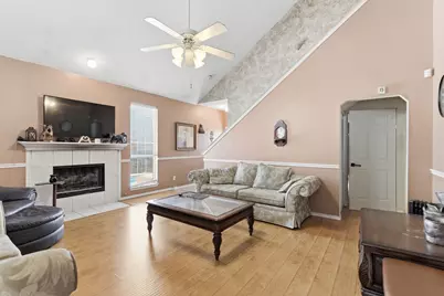 1701 Creekway Drive, Lewisville, TX 75067 - Photo 5