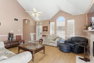 1701 Creekway Dr, Lewisville, TX 75067 - Photo 7
