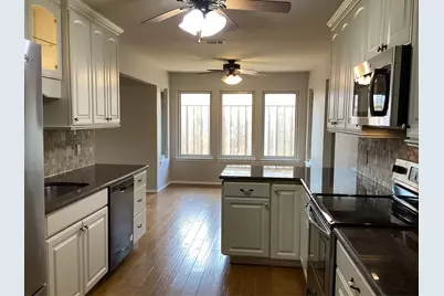 2841 Southridge Drive, Grapevine, TX 76051 - Photo 3
