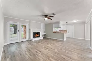 426 Brookhollow Cir, DeSoto, TX 75115 - Photo 9