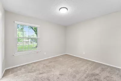 426 Brook Hollow Circle, DeSoto, TX 75115 - Photo 17