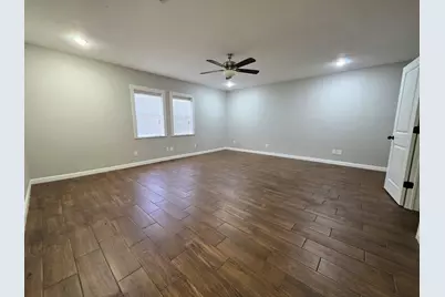 209 E Eller Avenue, Crowley, TX 76036 - Photo 17