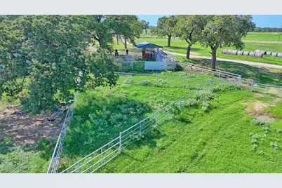 8752 Fm 1749, Sunset, TX 76270 - Photo 9