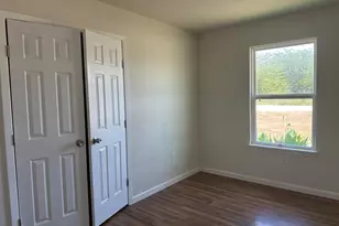 148 Bridlewood Ln, Bridgeport, TX 76426 - Photo 5