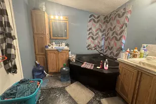 1614 Cole Rd, Bellmead, TX 76705 - Photo 17