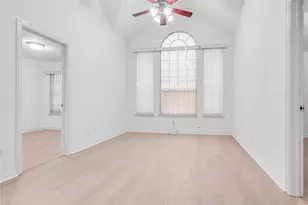 6849 Shoreway Dr, Grand Prairie, TX 75054 - Photo 19
