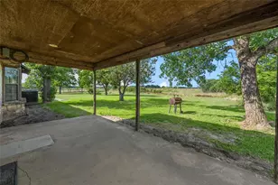 188 N Baese Rd, West, TX 76691 - Photo 23