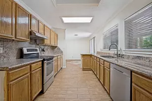 628 King St, Cedar Hill, TX 75104 - Photo 5