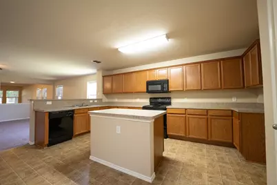 4642 Elm Point Drive, Balch Springs, TX 75180 - Photo 5