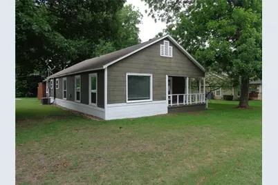301 S 4th Street, Grandview, TX 76050 - Photo 3