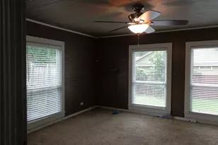 301 S 4th St, Grandview, TX 76050 - Photo 5
