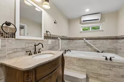 4812 Hollowbrook Road, Fort Worth, TX 76103 - Photo 17