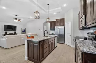 1641 Town Creek Cir, Weatherford, TX 76086 - Photo 15