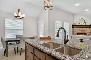 1641 Town Creek Cir, Weatherford, TX 76086 - Photo 13