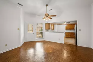1209 W 3rd Ave, Corsicana, TX 75110 - Photo 9