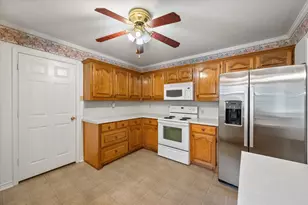 1209 W 3rd Ave, Corsicana, TX 75110 - Photo 17