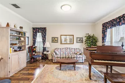 7604 Oak Knoll Drive, North Richland Hills, TX 76182 - Photo 5