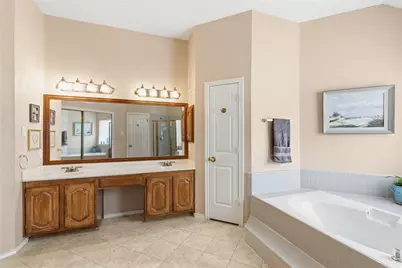 7604 Oak Knoll Drive, North Richland Hills, TX 76182 - Photo 19