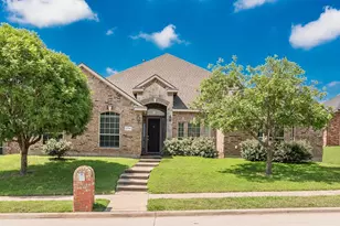 1736 Blue Stream Dr, DeSoto, TX 75115 - Photo 1