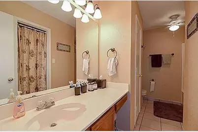 3112 Fairfield Drive, Grand Prairie, TX 75052 - Photo 13