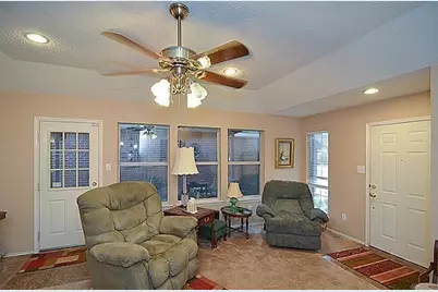 3112 Fairfield Drive, Grand Prairie, TX 75052 - Photo 3