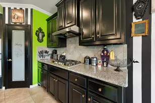 2919 Ladoga Dr, Grand Prairie, TX 75054 - Photo 9