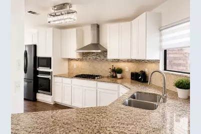 503 Sierra Blanca Pass, Irving, TX 75063 - Photo 5