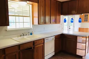 15171 Mitchell Bend Ct, Granbury, TX 76048 - Photo 11