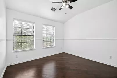 1503 Biltmore Lane, Irving, TX 75063 - Photo 21
