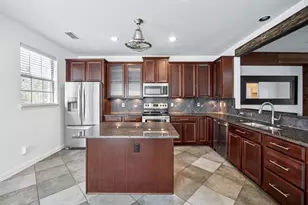 1503 Biltmore Ln, Irving, TX 75063 - Photo 7