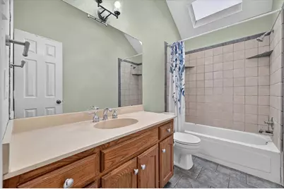 8209 Willow Glen Court, Fort Worth, TX 76134 - Photo 15