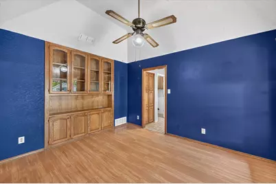 8209 Willow Glen Court, Fort Worth, TX 76134 - Photo 5