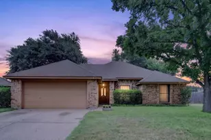 8209 Willow Glen Ct, Fort Worth, TX 76134 - Photo 1