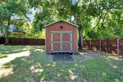 540 E Main Street, Pilot Point, TX 76258 - Photo 27