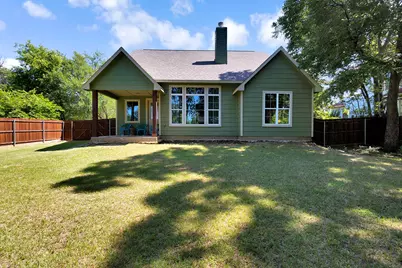 540 E Main Street, Pilot Point, TX 76258 - Photo 25