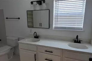 215 S Walker St, Mesquite, TX 75149 - Photo 13