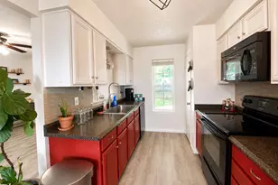 404 S Old Mansfield Rd, Keene, TX 76059 - Photo 9