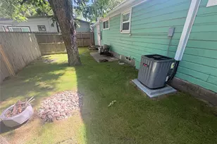 415B Marietta St, Denton, TX 76201 - Photo 13