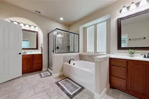 952 Tara Dr, Burleson, TX 76028 - Photo 15