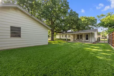 301 Dee Lane, Arlington, TX 76011 - Photo 23