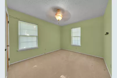 301 Dee Lane, Arlington, TX 76011 - Photo 19