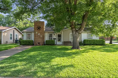 301 Dee Lane, Arlington, TX 76011 - Photo 1
