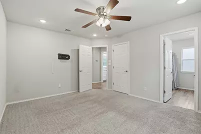 731 E Brown Street, Cleburne, TX 76031 - Photo 27