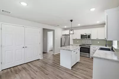 731 E Brown Street, Cleburne, TX 76031 - Photo 13