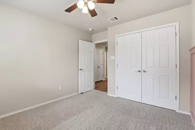 731 E Brown Street, Cleburne, TX 76031 - Photo 19
