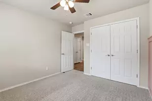 731 E Brown St, Cleburne, TX 76031 - Photo 19