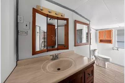 406 E Willingham Street, Cleburne, TX 76031 - Photo 15