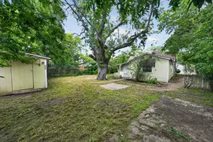 406 E Willingham St, Cleburne, TX 76031 - Photo 19