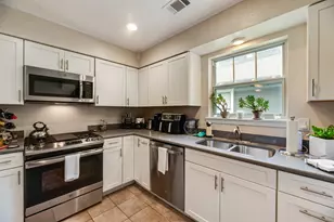 707 Parkmont St, Dallas, TX 75214 - Photo 9